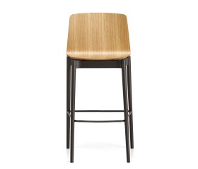 rama-wood--stool-highback-1-220427-pro-b-arcit18